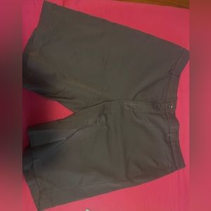 Golf shorts NWOT